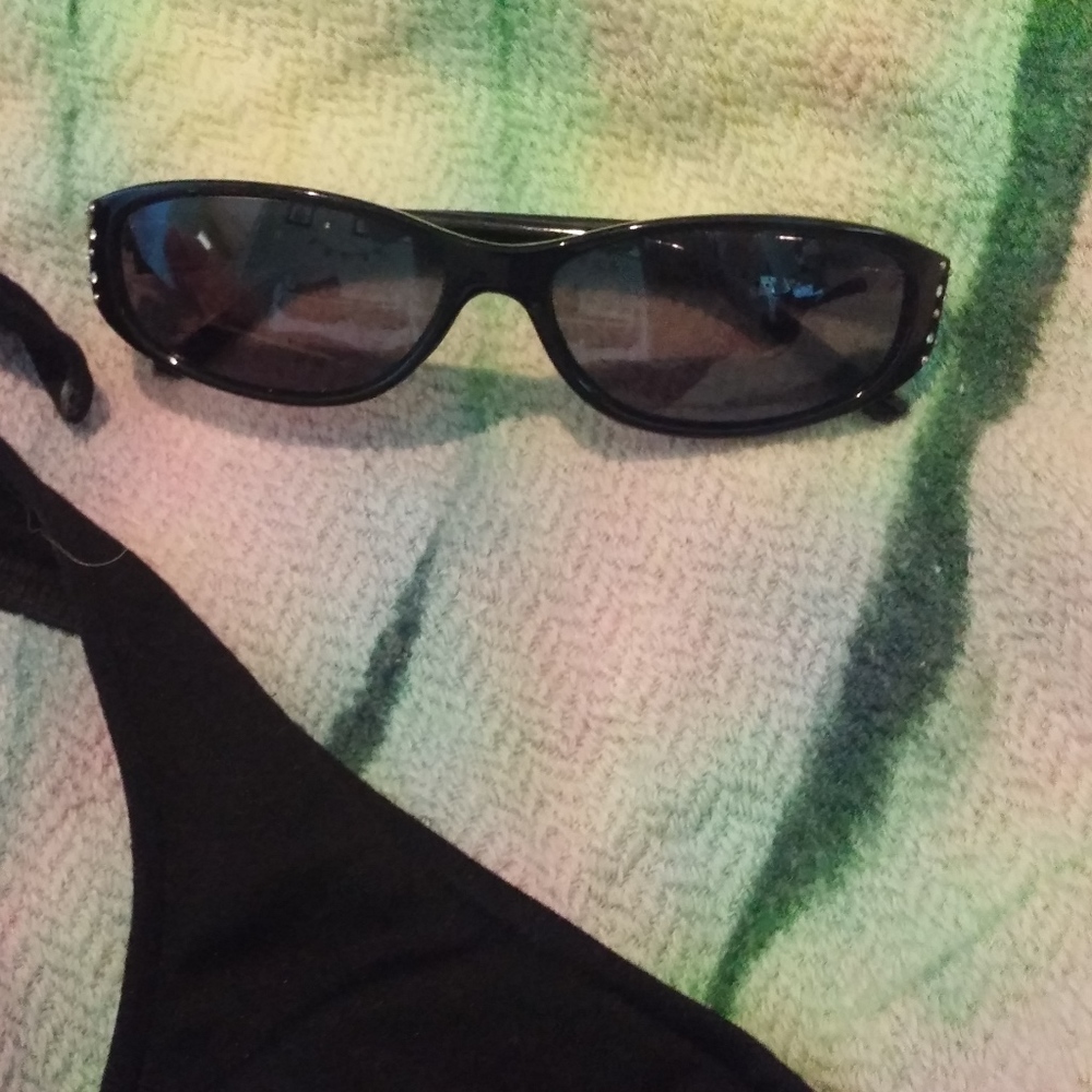 sunglasses with side GLAM